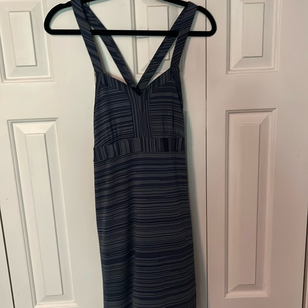 Columbia PFG cross back dress, small